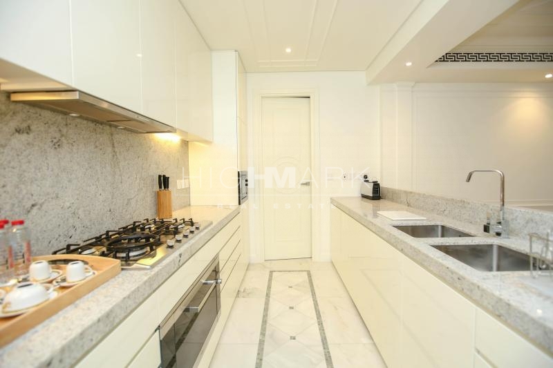 Palazzo Versace Apartment for Rent