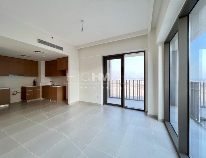 Summer Beach | 3 Bedroom Unit | Chiller Free Apartment for Rent