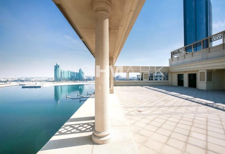 Palazzo Versace Apartments in Culture Village