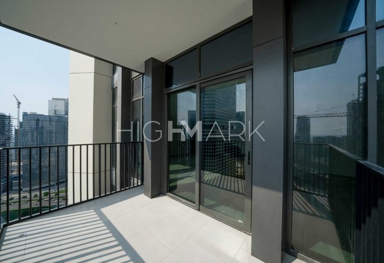 Unfurnished 1 Bedroom | Canal View | Resale Apartment for Sale