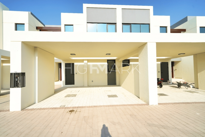 3 Bedroom Villa | Unfurnished Unit | Large Layout Villa for Rent