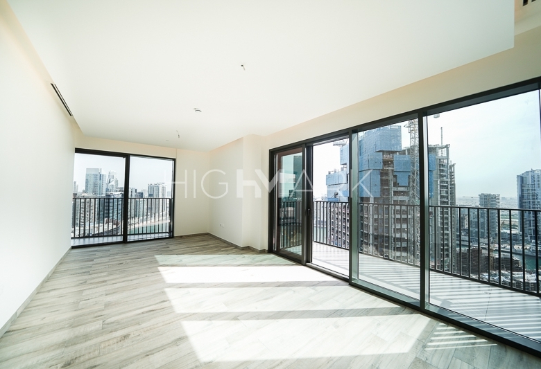 Chic Living| Unfurnished 1Bed |Breathtaking Views Apartment for Sale