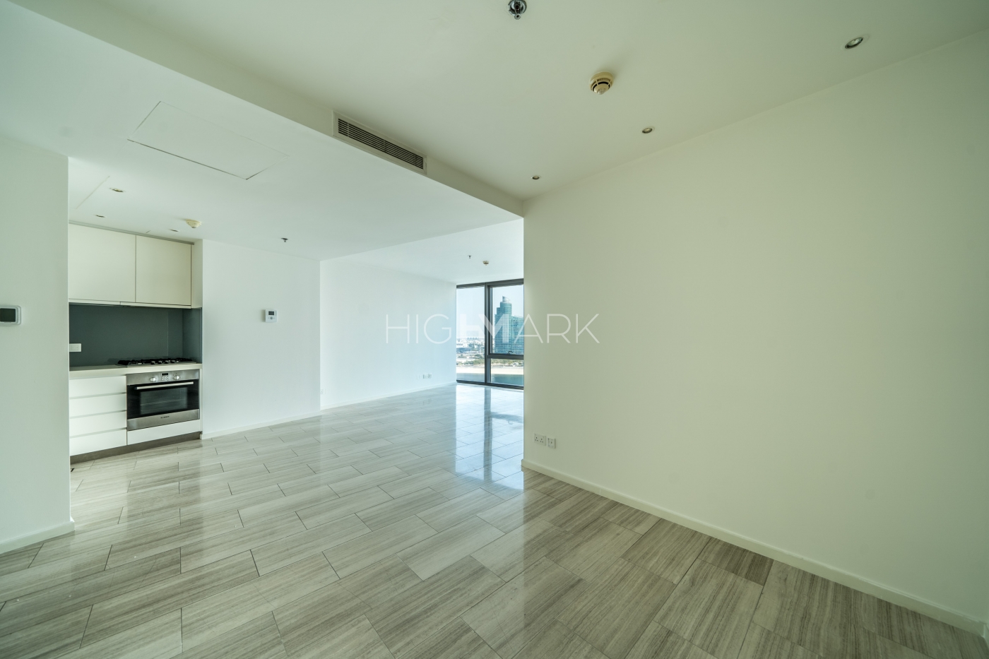 Unfurnished Apartment | Studio | Creek View Apartment for Rent