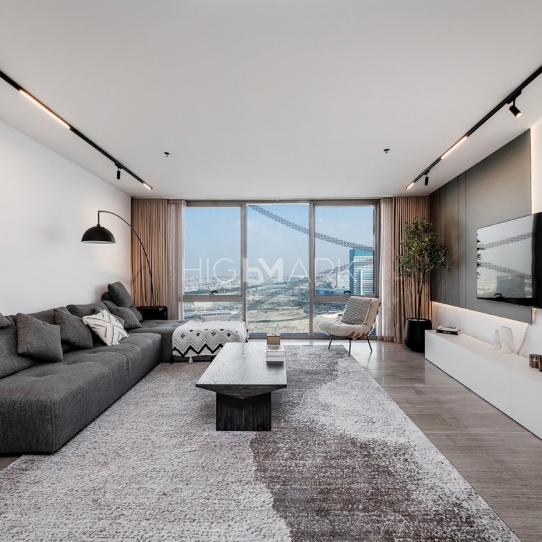 Upgraded 3 Bed | Fully Furnished | Creek View Apartment for Sale